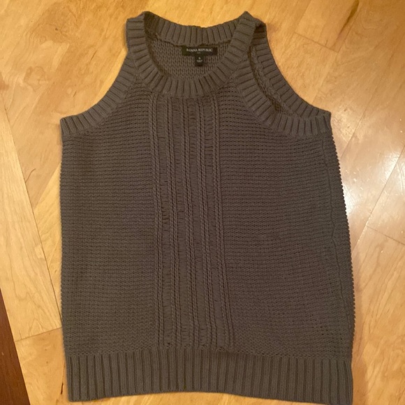 Banana republic Woman’s knit  tank top - Picture 1 of 3